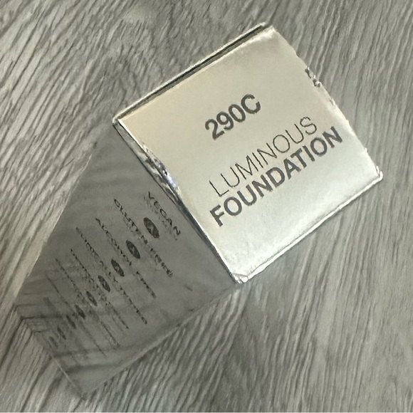 NIB Anastasia Beverly Hills Luminous Foundation 290C Med Coverage Clean Beauty - Picture 2 of 6